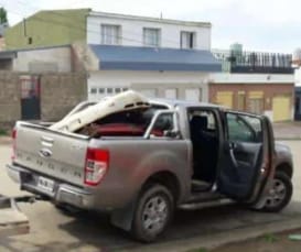  Robo de una camioneta en el barrio San Isidro Labrador en Comodoro y el ladrón quedo filmado