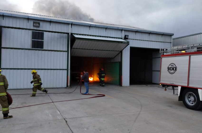  CRIA. DTTO. RADA TILLY FECHA Y HORA 26/10/23 19:45hs. LUGAR: Hipólito Yrigoyen intersección Gob. Manuel Piorazo: MOTIVO PRINCIPIO INCENDIO
