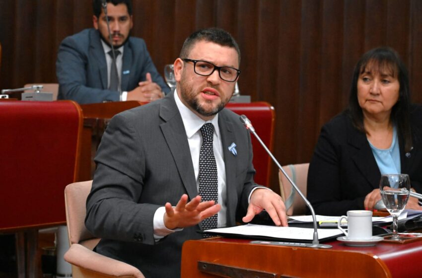  Juan Pais presentó un proyecto de modificación a la Ley de Ética Pública