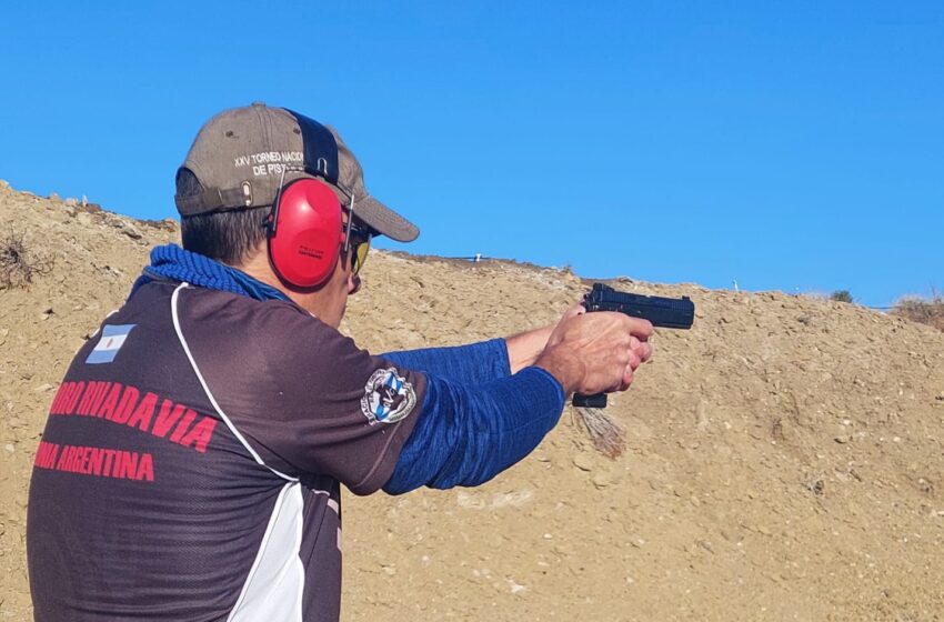  LUIS RENDÓN Y ENRIQUE PRITCHARD LÍDERES DEL TORNEO PATRIO DEL 25 DE MAYO DE LA MODALIDAD FBI EN EL CÍRCULO DE CAZA MAYOR GRAL. LAGOS