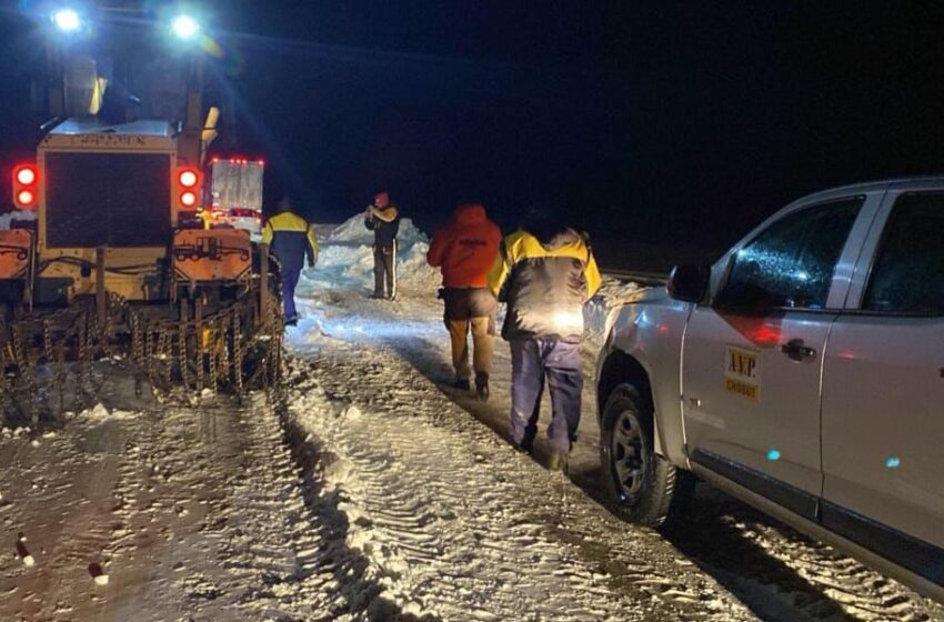  Temporal en Chubut: fueron rescatados más de 200 vehículos varados en la ruta 3 por las fuertes nevadas