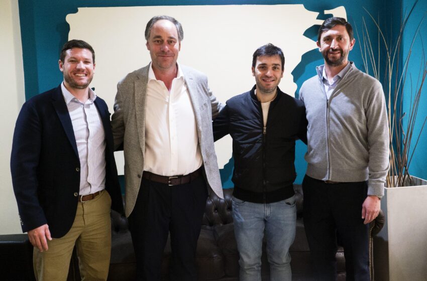  Torres e Ingram trabajan en conjunto para fomentar las inversiones turísticas en la región cordillerana