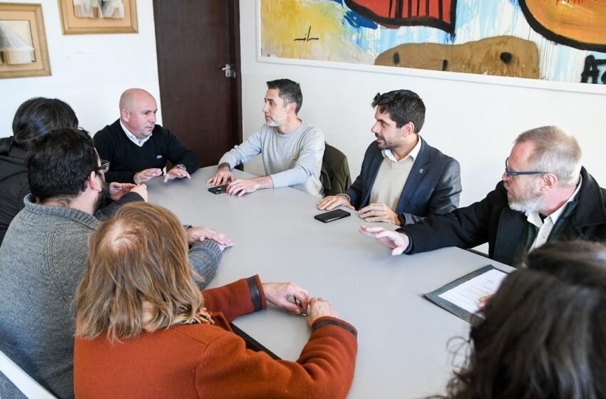  GUSTAVO SASTRE : Junto a autoridades del Tribunal Electoral avanzamos en la creación del Padrón Vecinal Digital, en el marco de las distintas acciones que se vienen desarrollando desde hace años para avanzar en la modernización del Estado municipal.