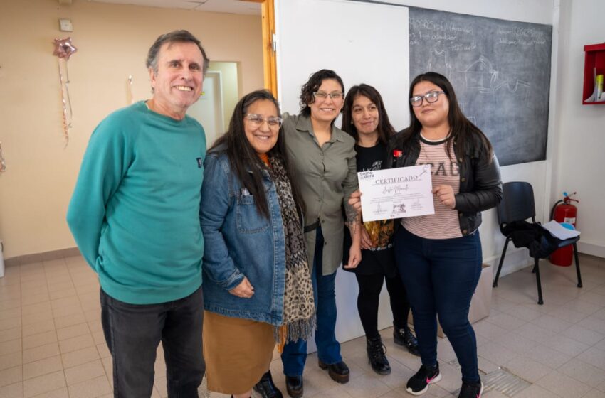  El Centro de Promoción Laboral culminó cuatro capacitaciones textiles