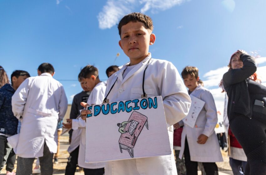  La Red Barrial del 30 de Octubre marchó para reafirmar los derechos de los niños