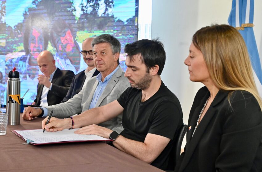  Torres firmó un acuerdo con UNICEF para la inclusión y protección integral de la niñez y la adolescencia en Chubut