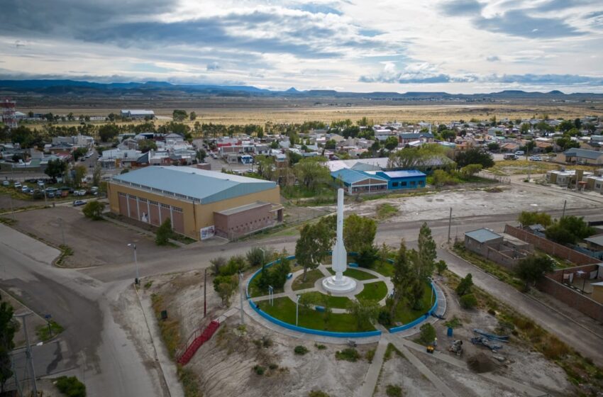  El Municipio ejecuta obras de cloacas, iluminación y mejoramiento en distintos barrios de Comodoro