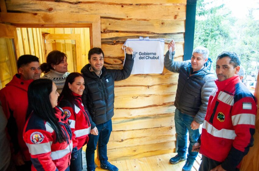 Torres inauguró la nueva base de brigadistas en Puerto Patriada para reforzar la prevención de incendios en la región
