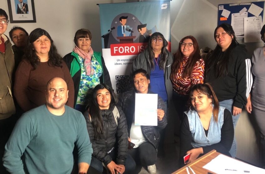  El Instituto de Asistencia Social y Seguros continúa acercando herramientas digitales en la meseta central chubutense