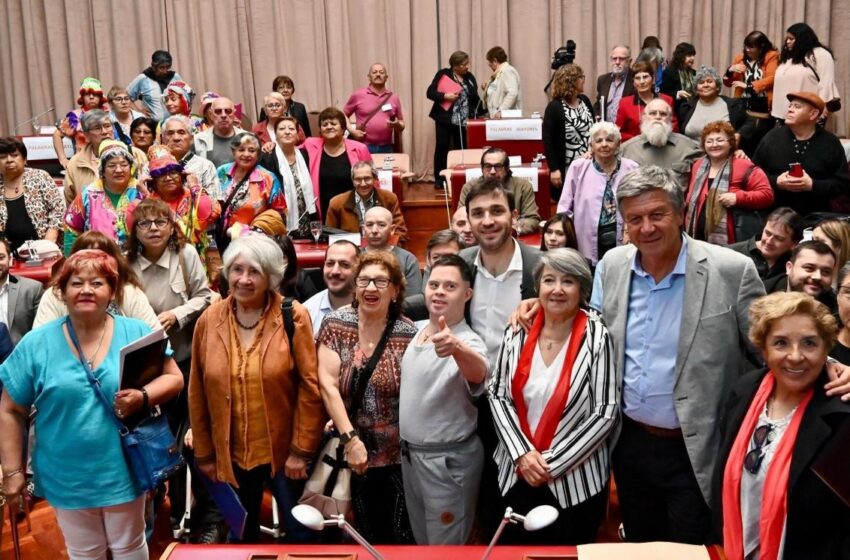  Torres destacó la aprobación de la Ley de Adultos Mayores: «Es fundamental para sostener políticas de Estado a largo plazo, que cuiden a quienes aportaron toda la vida para tener una vejez digna»