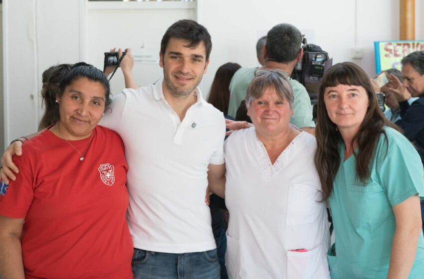  Torres entregó equipamiento médico de alta complejidad en el Valle: «Nuestro compromiso es que los chubutenses cuenten con más y mejores prestaciones en toda la provincia»