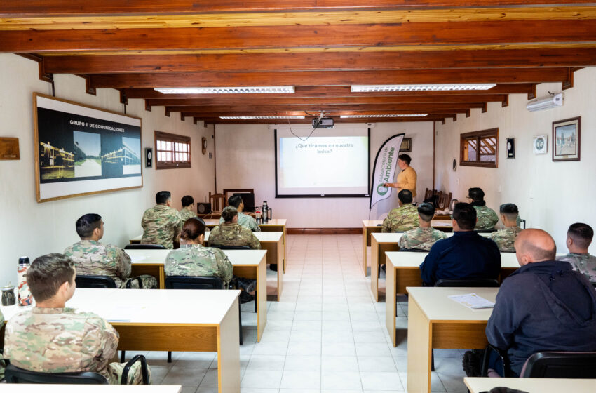  El Municipio desarrolló una jornada de capacitación ambiental para personal de la Fuerza Aérea Argentina