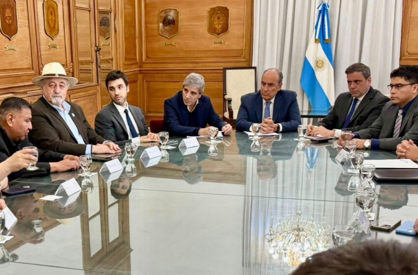  EL INTENDENTE DE COMODORO ESTUVO EN LA REUNION CON CAPUTO: “VOLVEMOS CON LA PROMESA DE ELIMINAR LAS RETENCIONES A LAS EXPORTACIONES”