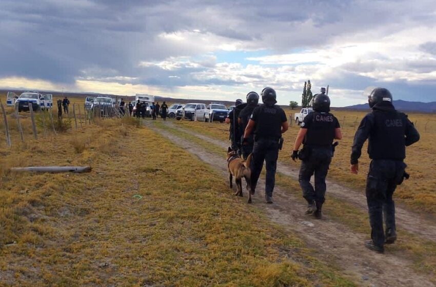  La Policía del Chubut recuperó un campo que había sido usurpado en Gualjaina