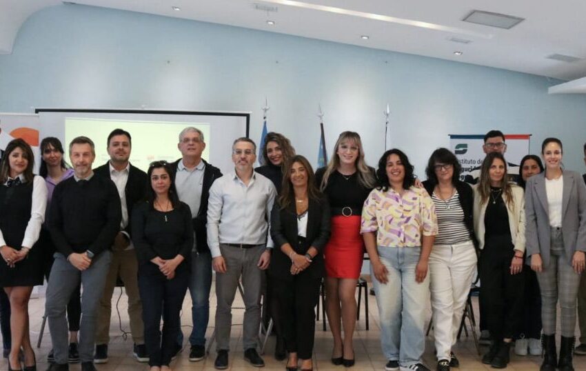  Provincia capacitó a personal del ISSyS en prevención de violencia de género