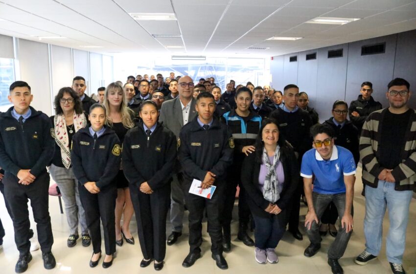  Provincia capacitó a agentes policiales en prevención de la violencia de género y herramientas para su abordaje