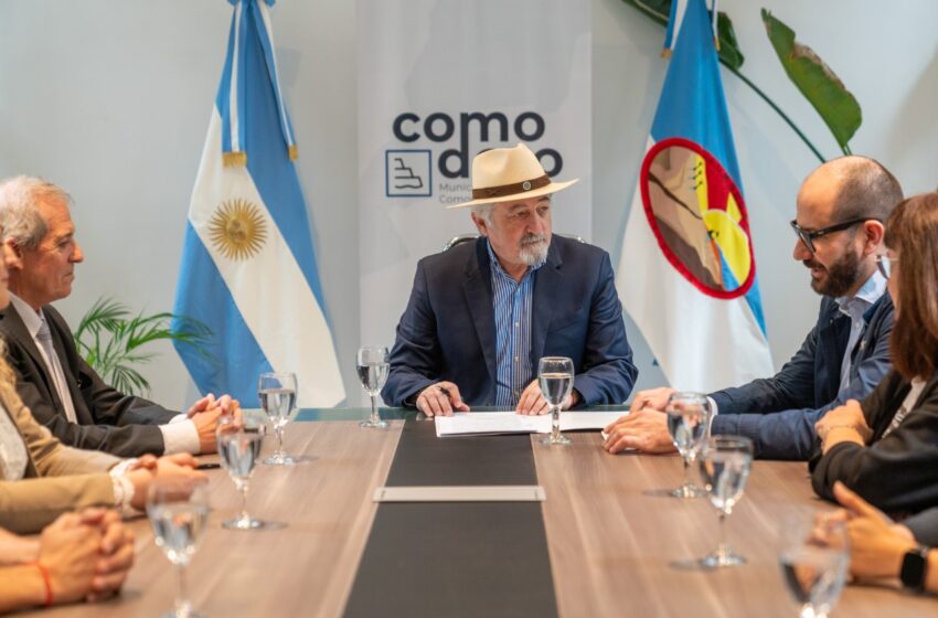  El Municipio y Educación firmaron un convenio para la construcción de la sede de Discapacidad