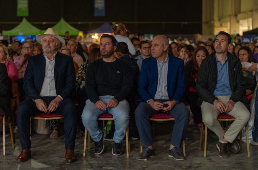  Con un gran marco, Comodoro celebró la Fiesta Nacional de las Iglesias Evangélicas