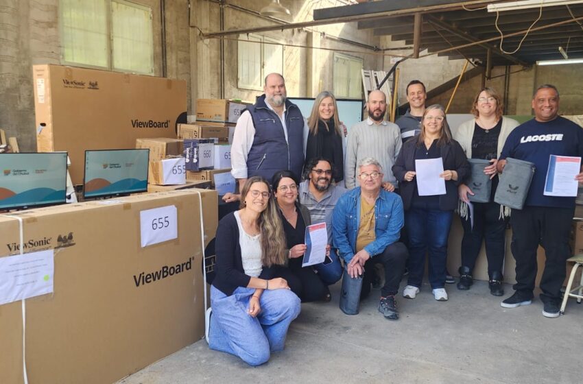  El Gobierno entregó equipamiento tecnológico para fortalecer la Formación Profesional en la región cordillerana