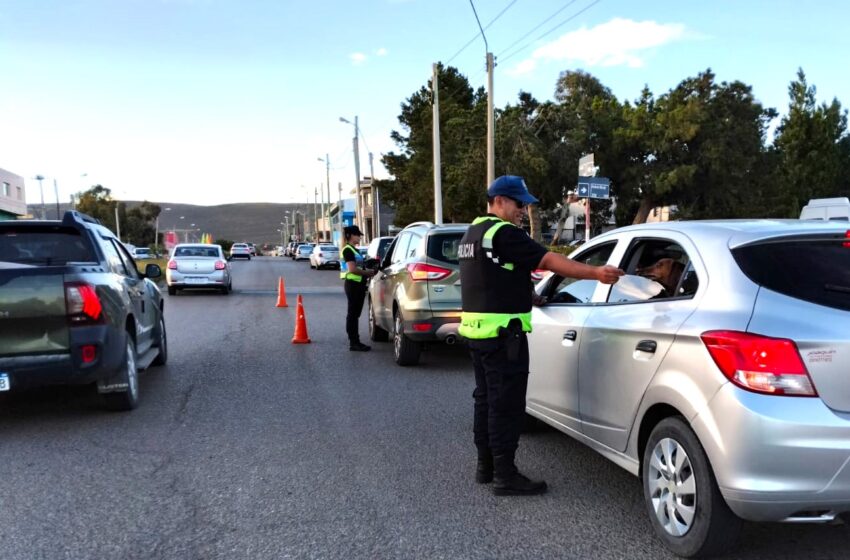  Provincia controló cerca de 9.000 vehículos y retiró de la vía pública a 74 conductores durante el fin de semana largo