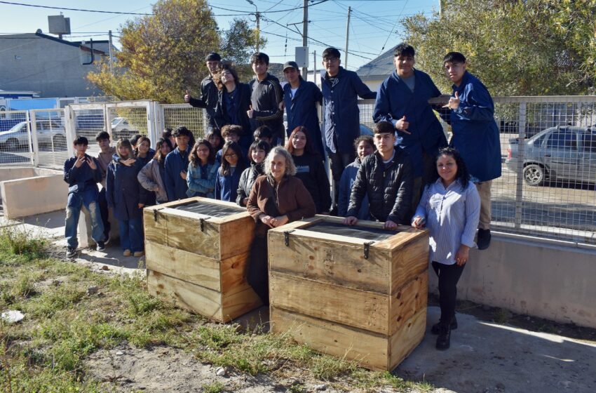  Estudiantes concientizan con distintas acciones para el cuidado del medio ambiente