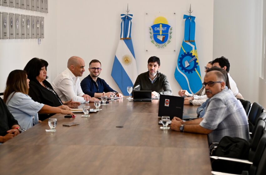  Torres se reunió con gremios de salud y se fijaron prioridades para el 2026