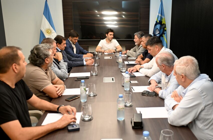 Torres, Pullaro y Sadir se reunieron con la CGT para analizar el proyecto de reforma laboral