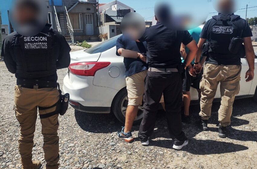  72 dosis de cocaína fueron secuestradas en allanamientos realizados en Playa Unión