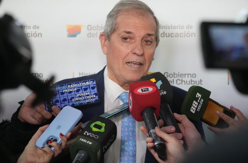  El Gobierno del Chubut otorgará un bono extraordinario de 250 mil pesos a docentes y auxiliares de la Educación