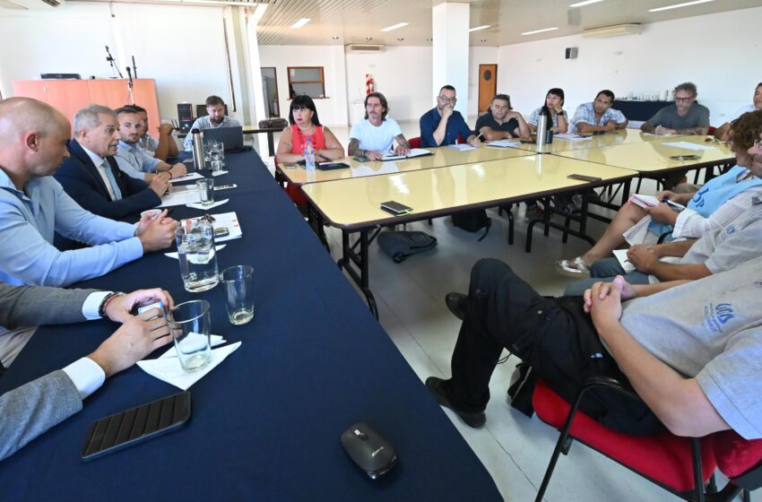  Paritaria docente: el Gobierno provincial y gremios del sector mantuvieron la primera reunión del año en Rawson