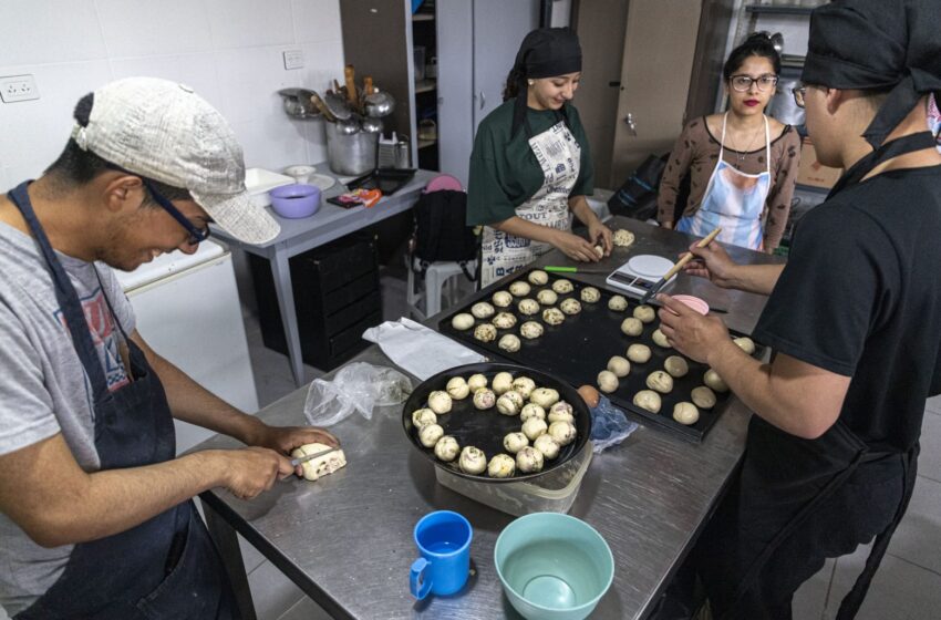  Comenzó una nueva edición del curso “Jóvenes Pasteleros” en Comodoro