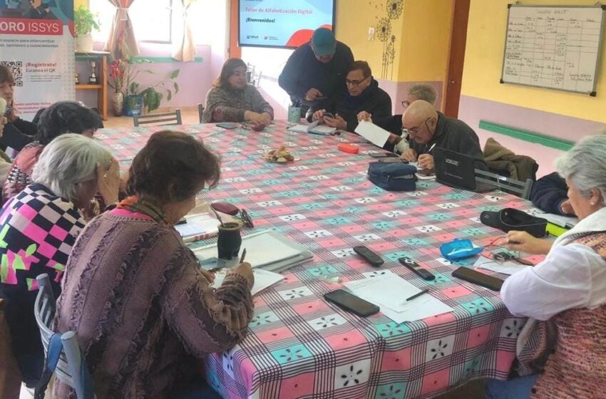  El ISSyS realizó un nuevo taller de Alfabetización Digital para afiliados y jubilados de Trelew