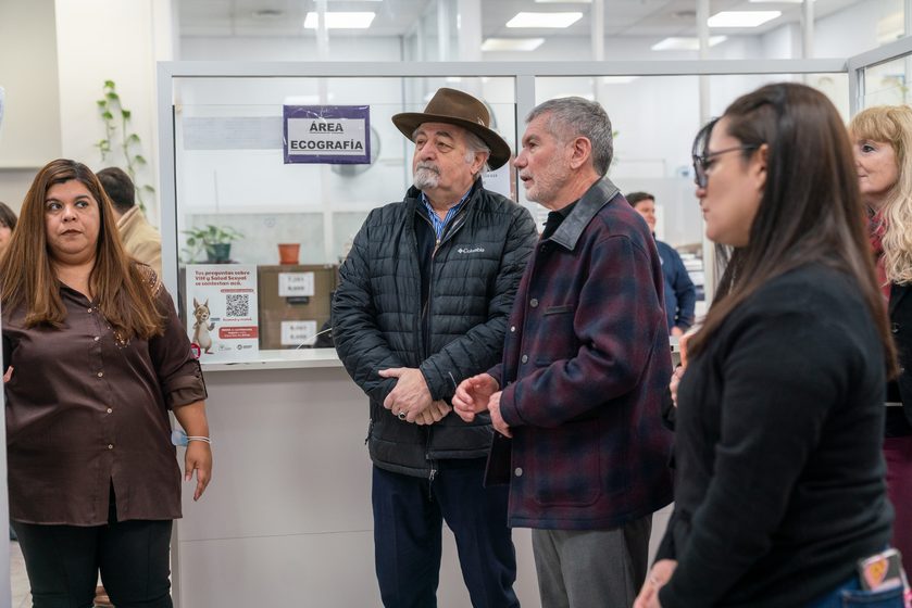  Salud municipal: Othar participó de la presentación de herramientas inclusivas en el Vacunatorio Central