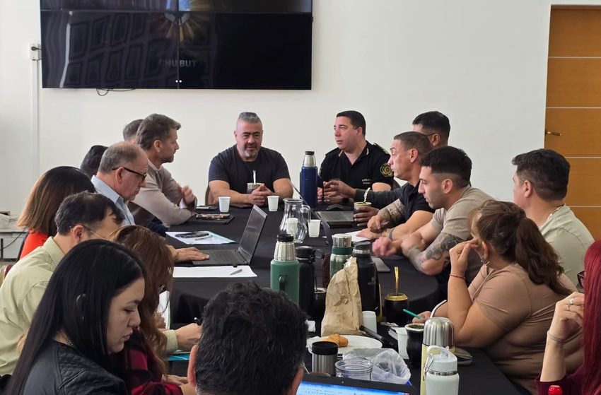  Provincia acordó con Co.Bi.Pol. una nueva actualización salarial para activos y retirados de la Policía del Chubut