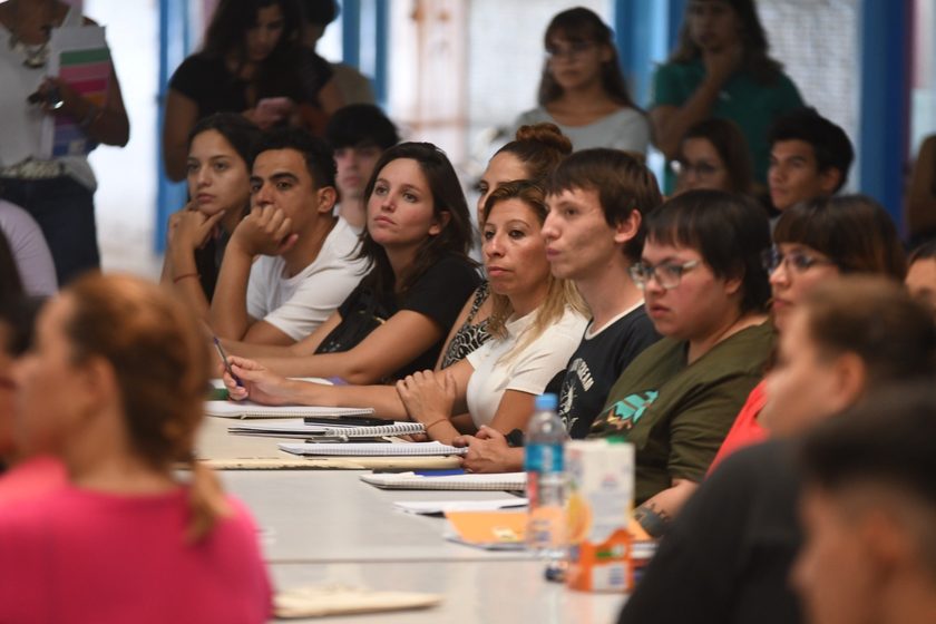  Provincia convoca a profesionales con experiencia en Educación Superior y Formación Docente