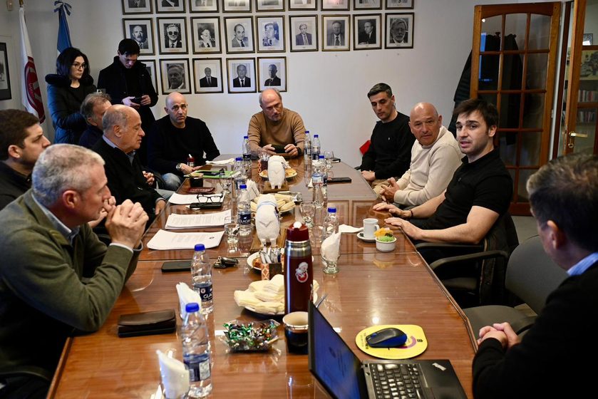  Agenda de desarrollo: Torres encabezó junto a Kresteff una reunión con productores de Comodoro Rivadavia