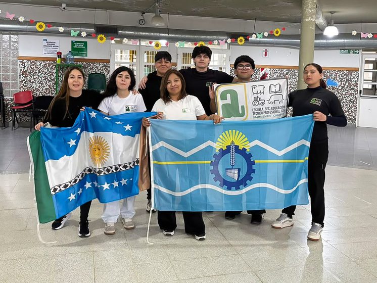  Diez estudiantes de Chubut participarán en la Final Nacional de la Copa Robótica Educabot 2026