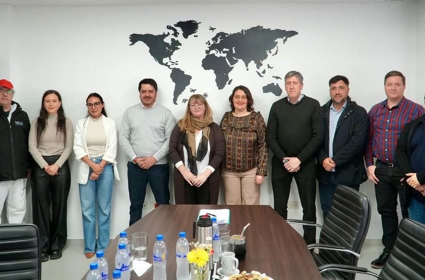  Provincia firmó un acuerdo con una empresa pesquera para la formación de trabajadores